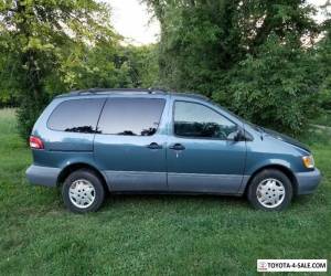 Item 2003 Toyota Sienna Le for Sale