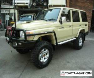 Item 2011 Toyota Landcruiser VDJ76R 09 Upgrade GXL (4x4) Sandy Taupe Manual 5sp M for Sale