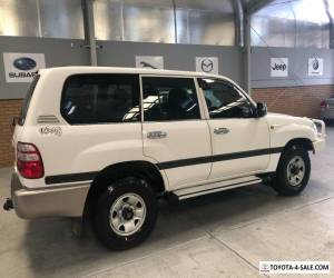 Item 2004 TOYOTA LANDCRUISER SUV-V8 PETROL-309K'S-GREAT CONDITION-$13,500 RWC & REGO for Sale