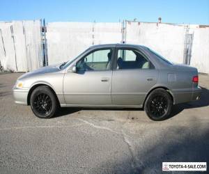 Item 2000 Toyota Camry LE for Sale