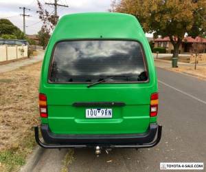 Item toyota commuter bus for Sale