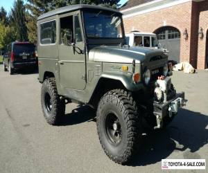 Item 1974 Toyota Land Cruiser REMOVABLE HARD TOP MODEL WITH CUSTOM PAINT for Sale