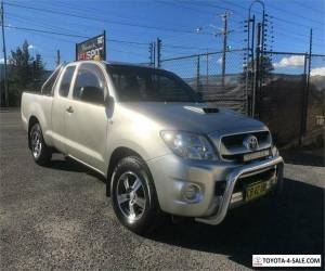 Item 2005 Toyota Hilux SR Silver Manual M Extracab for Sale