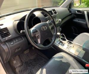 Item Toyota: Highlander 4WD 4Dr for Sale