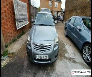 Item Toyota Avensis 2.0 D-4D TR 5dr 2008 for Sale