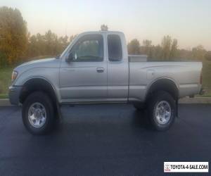 Item 2000 Toyota Tacoma for Sale