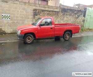 Item Toyota Hilux Single Cab 2.4  2wd 2001 for Sale