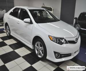 Item 2014 Toyota Camry L - loaded with options - 41k miles - leather - x-clean for Sale